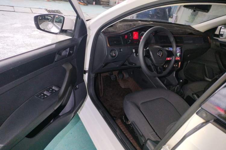 Used Volkswagen Santana 2018 1.5L Manual Fashion Edition
