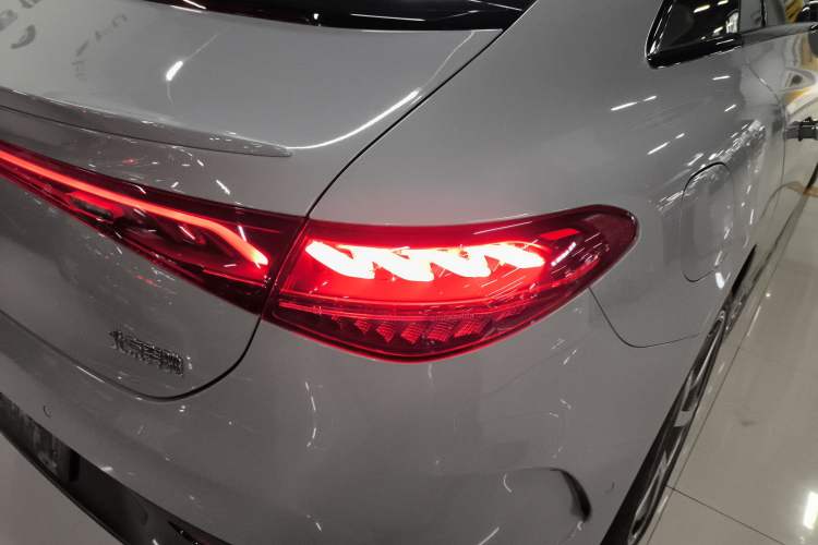 Used Mercedes-Benz EQE 2022 350 First Edition Special Version