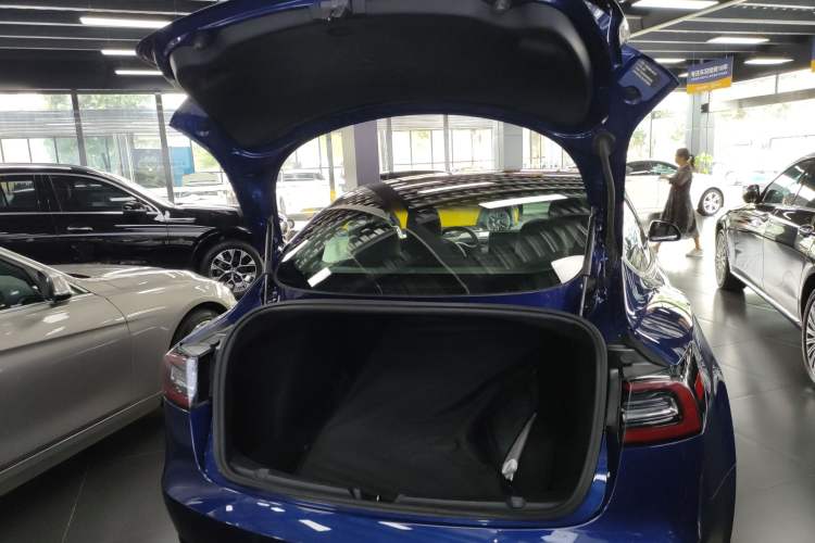 Used Tesla Model 3 2019 Standard Range Rear-Drive Upgraded Version
