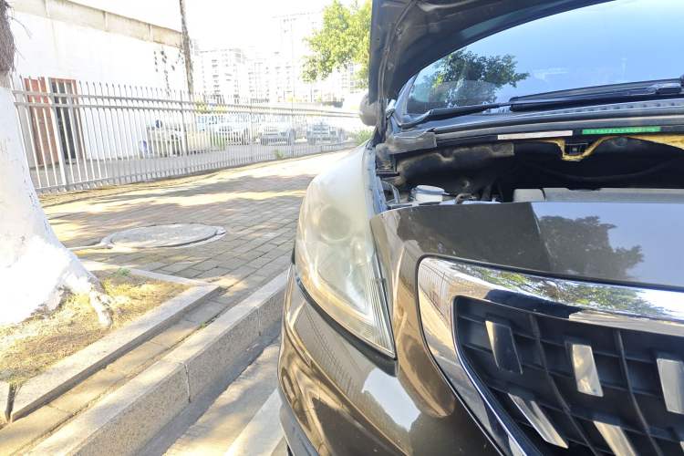 Used Peugeot 3008 2016 2.0L Automatic Classic Edition