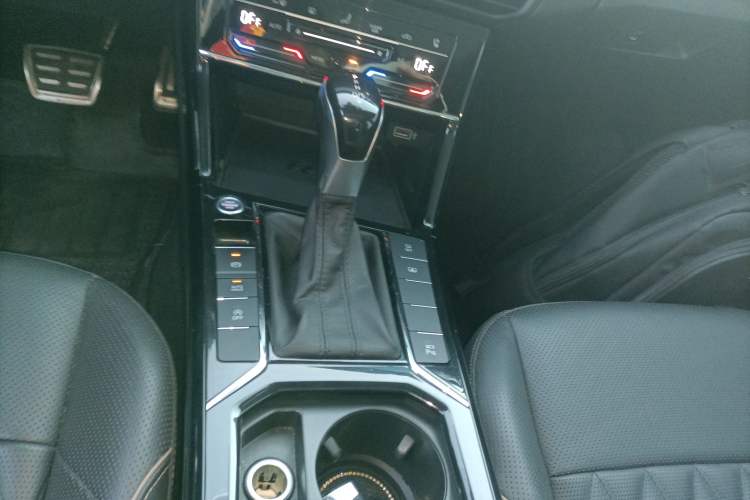 Used Volkswagen Passat 2019 380TSI Prestige Edition China VI Standard