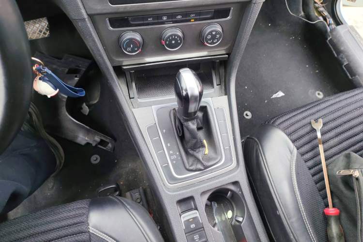 Used Volkswagen Golf 2016 1.6L Automatic Comfort Model
