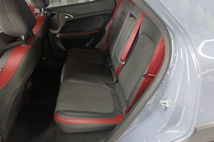 Used ORA Good Cat GT 2022 Mulan Edition 401 km Standard Range
