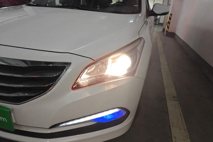 Used Hyundai Mistra 2014 1.8L Automatic Smart GLS
