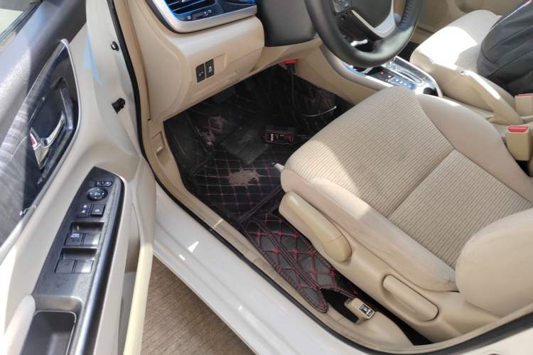 Used Honda Crider 2013 1.8L automatic luxury edition
