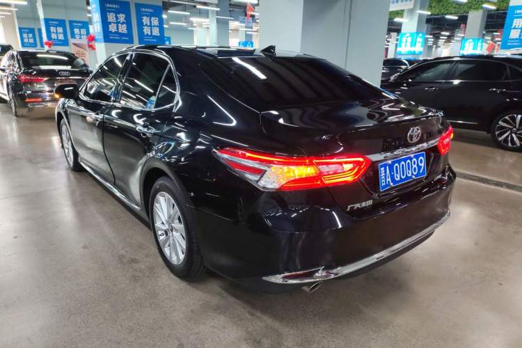 Used Toyota Camry 2023 2.0G Luxury Edition
