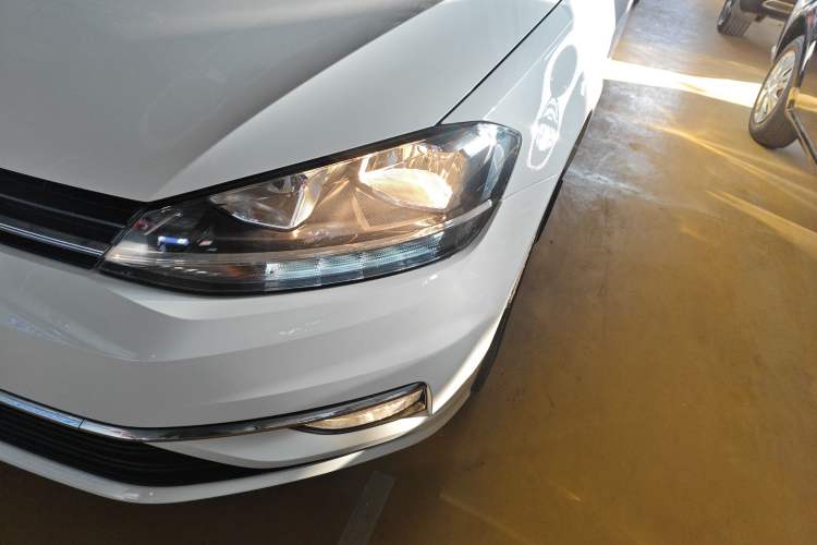 Used Volkswagen Golf 2018 230TSI Automatic Luxury Version