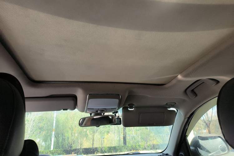 Used Zotye T600 2015 1.5T Manual Luxury Model
