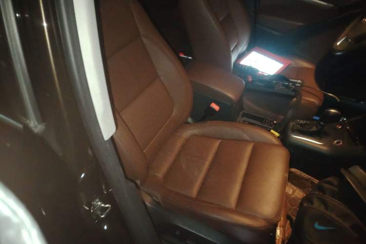 Used Volkswagen Tiguan 2015 1.8TSI Automatic All-Wheel-Drive Luxury Model
