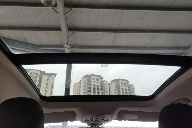 Used Roewe D7 2023 DMH 125km Excellence Edition
