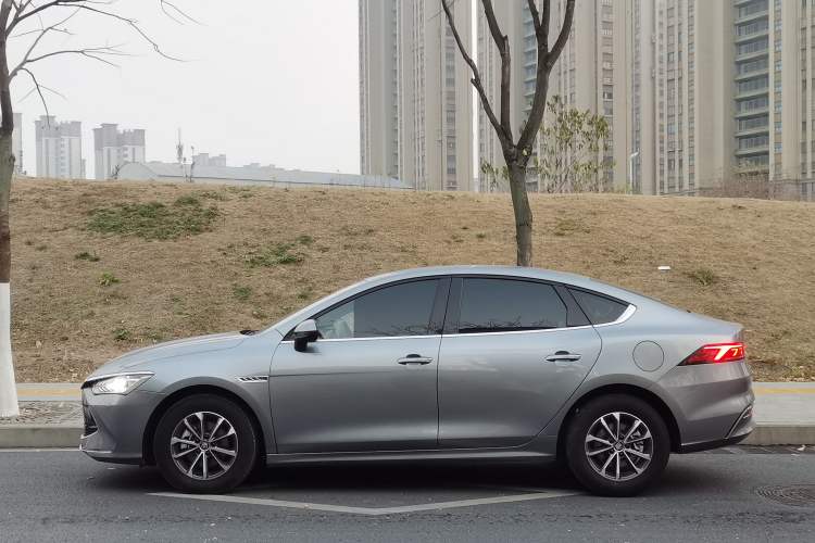 Used BYD Qin PLUS 2021 DM-i 55KM Prestige Model
