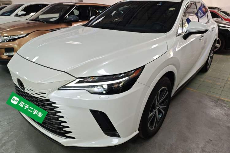 Used Lexus RX 2023 350h Two-Wheel Drive Enjoyment Version
