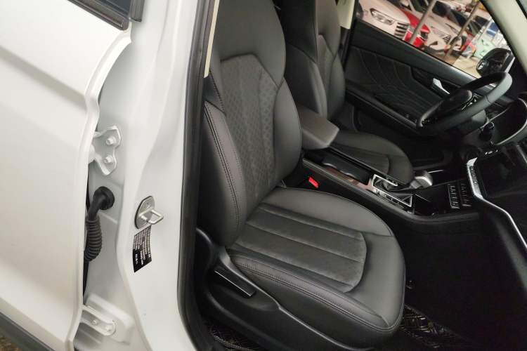 Used Sinotruk VGV U70 2021 1.5T Automatic Youyue Edition 7-Seater
