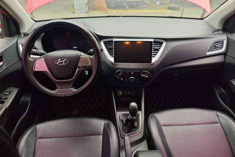 Used Hyundai Verna 2016 1.4L Manual Cool Edition GLS
