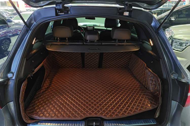 Used Mercedes-Benz GLC 2019 GLC 200 L 4MATIC
