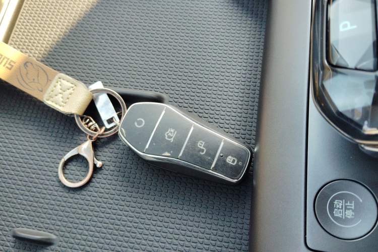 Used BYD Qin L 2024 DM-i 80KM Leading Model
