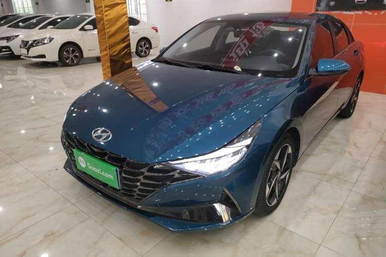 Used Hyundai Elantra 2022 1.5L CVT LUX Prestige Edition
