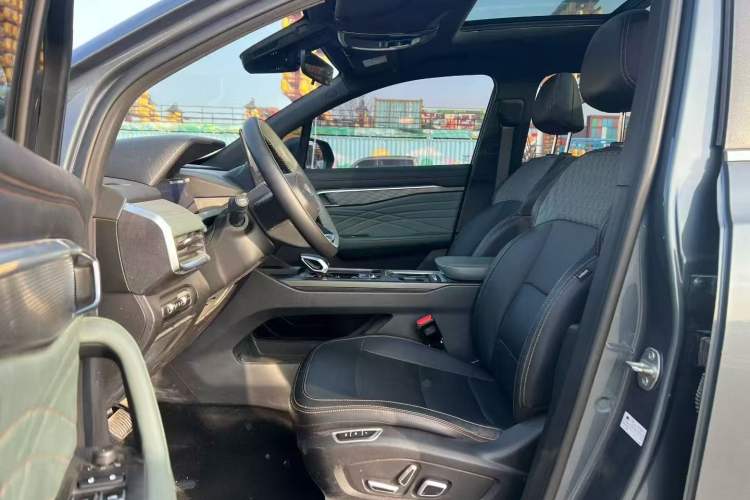 Used Geely Auto Haoyue L 2024 2.0T DCT Flagship Version
