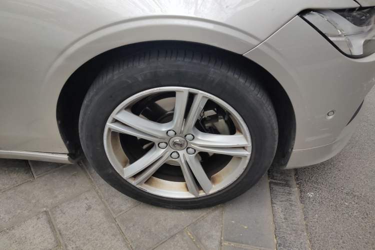 Used Volvo S90 2018 T4 Zhiyuan Edition
