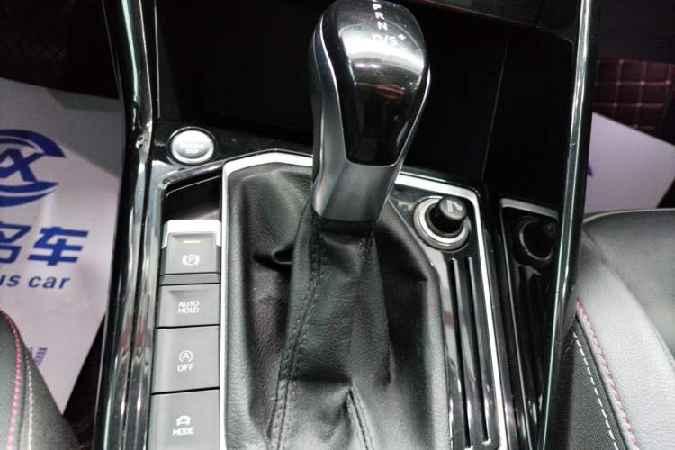 Used Volkswagen Tayron 2020 330TSI Two-Wheel Drive Luxury Smart Connectivity Version
