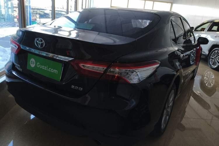 Used Toyota Camry 2018 2.0G Luxury Edition