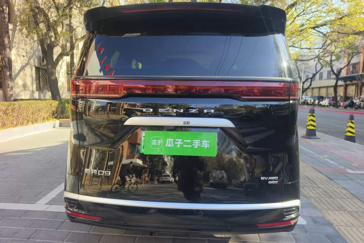 Used Denza D9 2025 EV Intelligent Driving Edition 600 Four-Wheel Drive Flagship Model