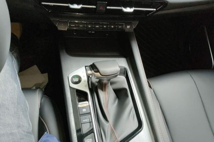 Used Oshan X7 PLUS 2023 Enjoy Edition 1.5T Automatic Prestige Model
