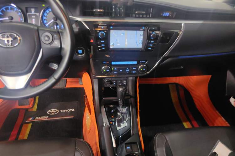 Used Toyota Corolla 2014 1.8L CVT Top-of-the-Line Version
