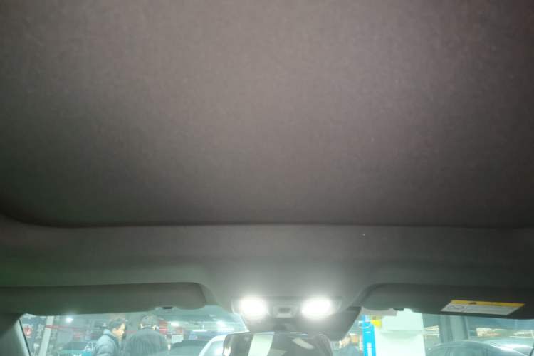 Used Changan UNI-V 2024 1.5T Prestige Edition