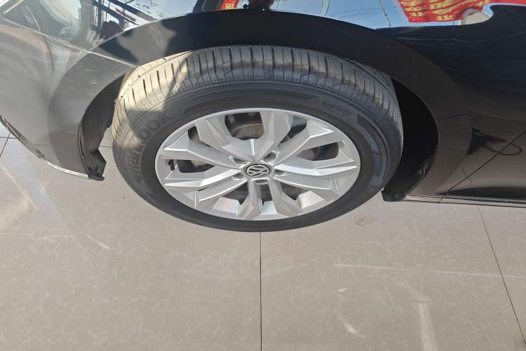 Used Volkswagen Magotan 2018 Facelift 330TSI DSG Luxury Model
