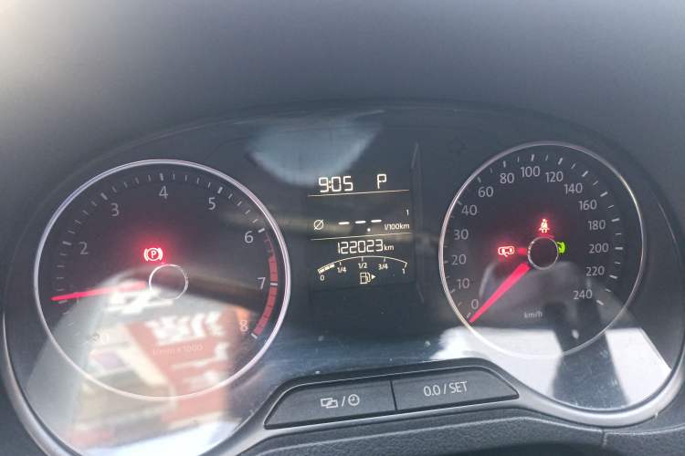 Used Volkswagen Polo 2014 1.6L Automatic Comfort Edition