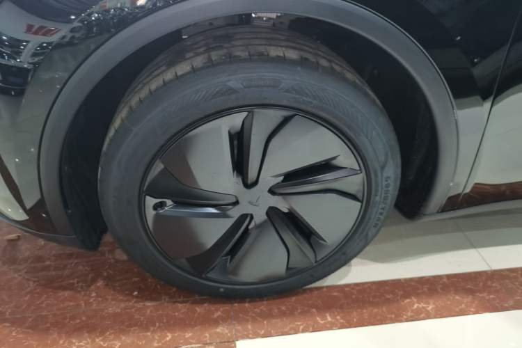 Used Tesla Model Y 2026 Rear-Drive Model