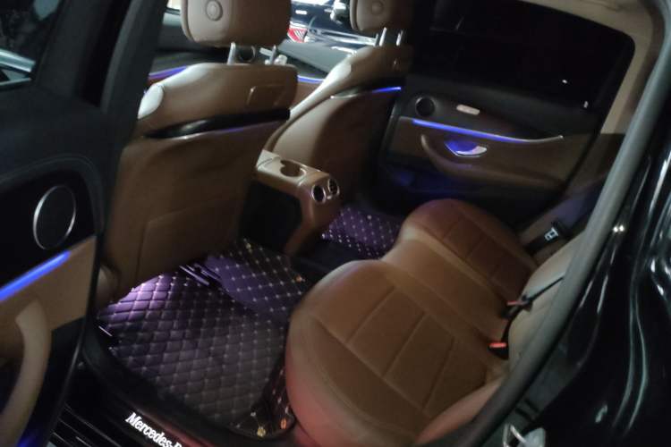 Used Mercedes-Benz E-Class 2019 E 300 L Sporty and Stylish Model