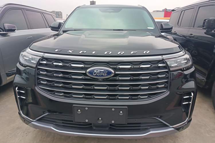 Used Ford Explorer 2024 2.3T EcoBoost Four-Wheel Drive Titanium Edition 6 Seats