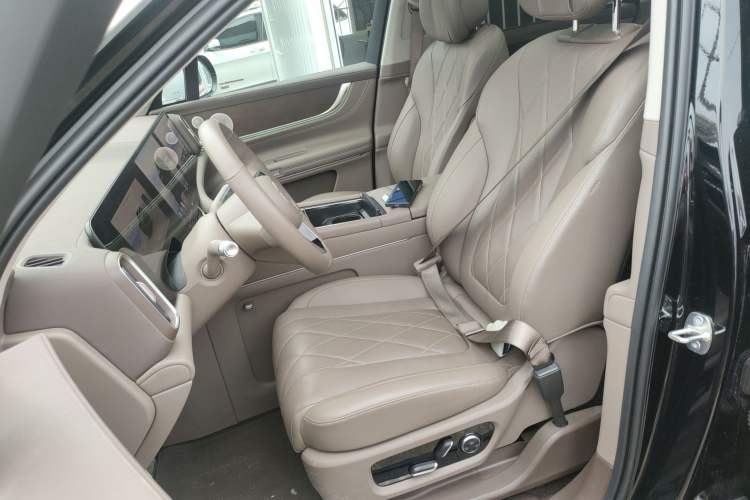 Used Hima AITO M9 2024 Range-Extended Ultra Version 52 kWh 5-Seater Model
