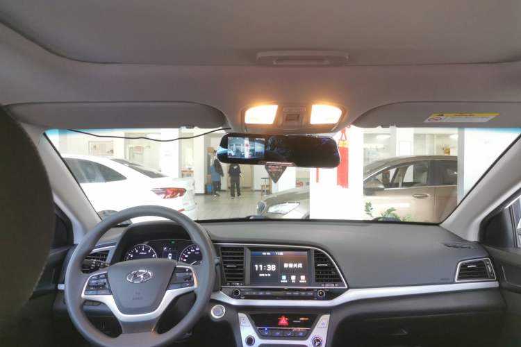 Used Hyundai Elantra 2018 1.6L Automatic 15th Anniversary Special Edition