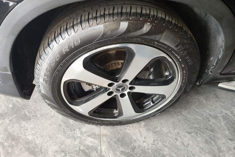 Used Mercedes-Benz GLC 2019 GLC 260 4MATIC Luxury Model