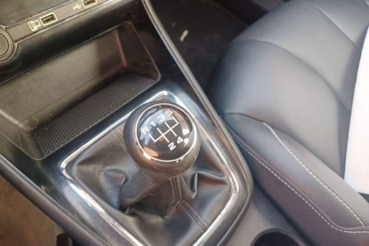 Used Roewe i5 2020 1.5L Manual 4G Connect Leehao Flagship Edition

