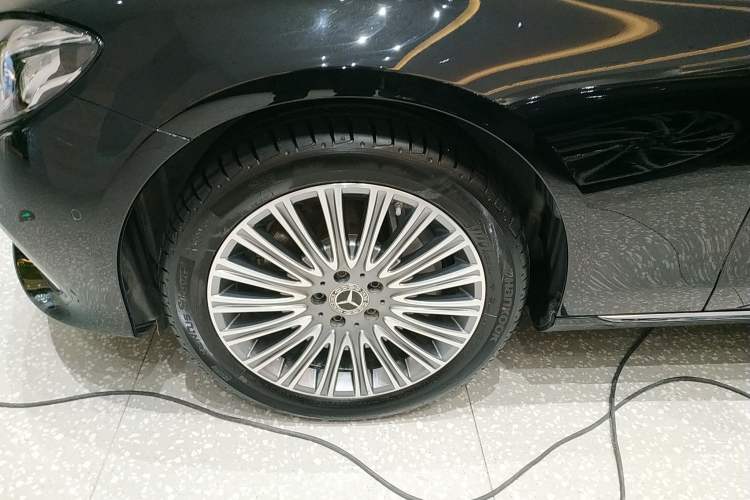 Used Mercedes-Benz E-Class 2019 Facelifted E 300 L Stylish Version
