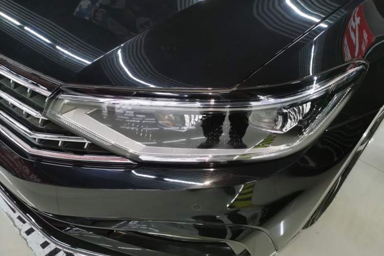 Used Volkswagen Magotan 2023 2 Million Units Commemorative Edition 330TSI DSG Luxury Version
