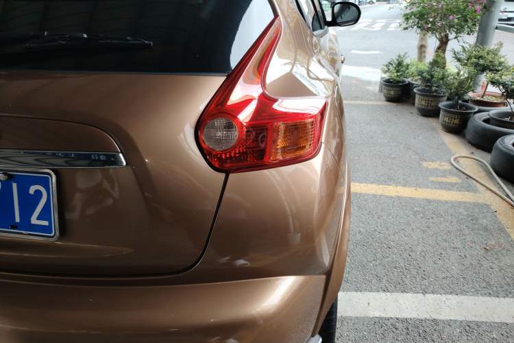 Used Infiniti ESQ 2014 1.6L Spontaneous Edition