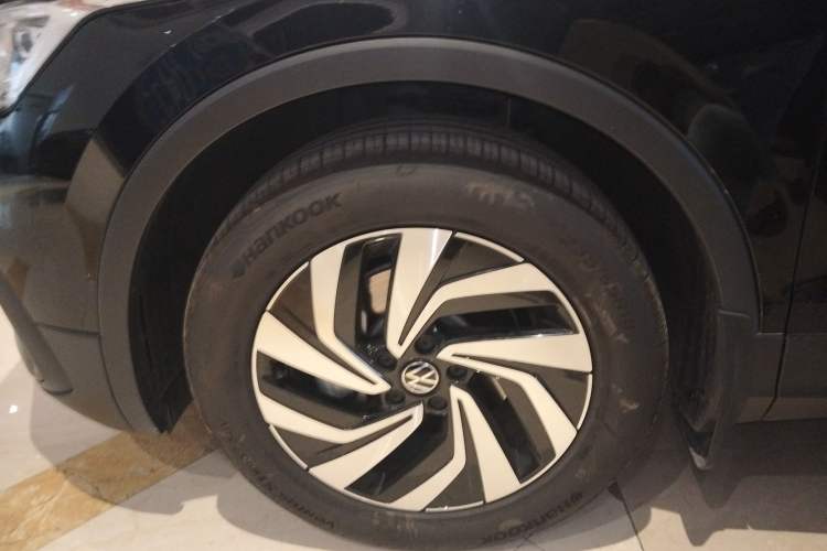 Used Volkswagen Tiguan L 
