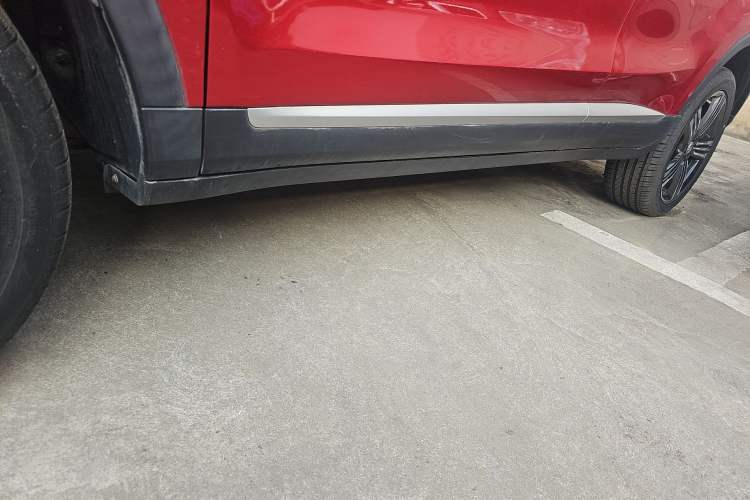 Used MG ZS 2020 Global Bestseller with 1.5L Engine Manual Transmission and a Massive 65-Inch Panoramic Sunroof Version
