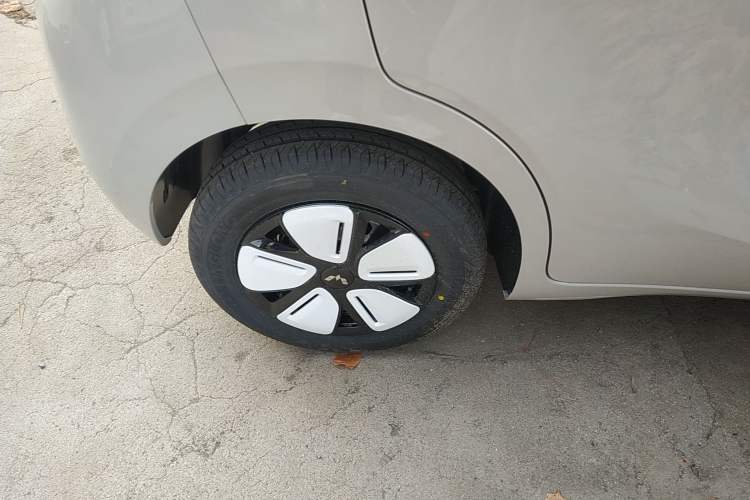 Used Wuling Hongguang MINIEV 2025 Four-Door Version Advanced Edition
