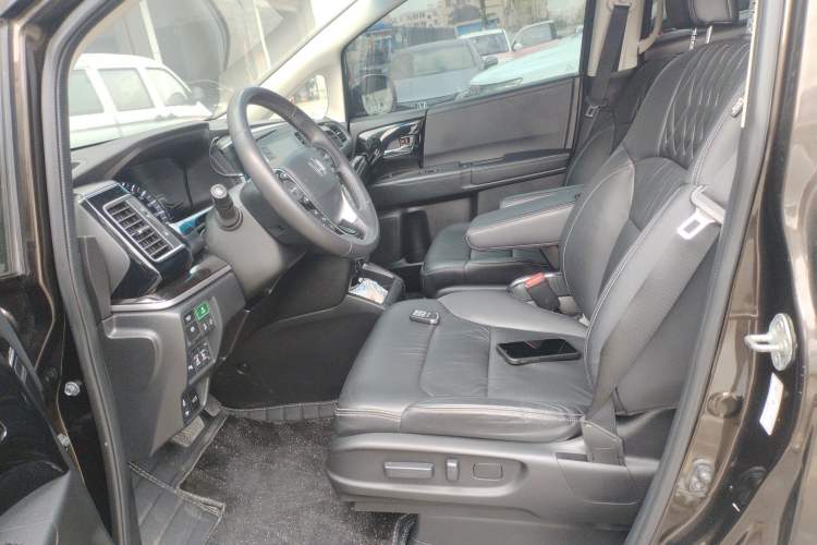 Used Honda Elysion 2019 2.0L Hybrid Supreme Edition
