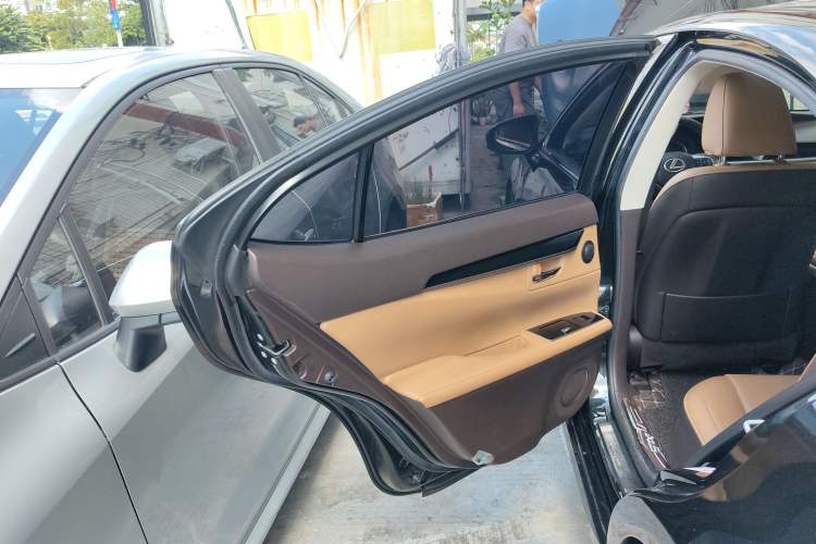 Used Lexus ES 2015 200 Elite Edition
