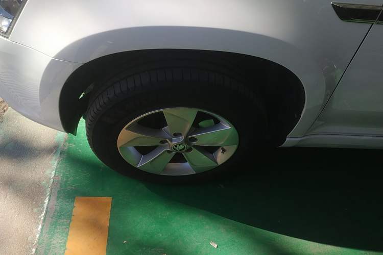 Used Skoda Yeti 2017 TSI280 DSG Car Enjoy Brothers Edition