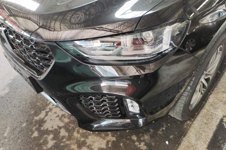 Used Wey VV5 2017 2.0T Ultra-Luxury Version
