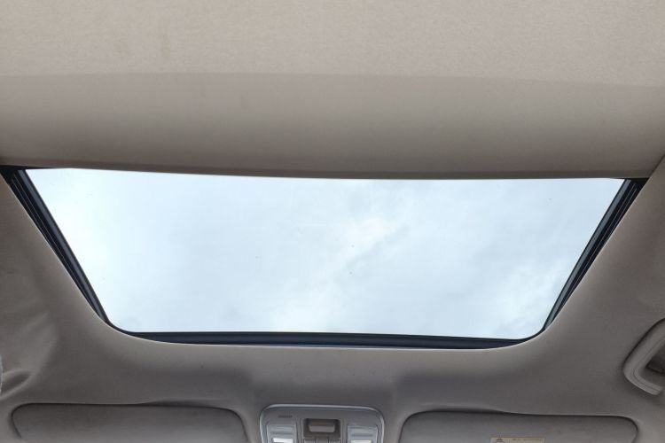 Used Geely Auto Emgrand X7 Sport 2018 1.8TD Automatic Two-Wheel Drive Smart Connect 4G Internet Edition
