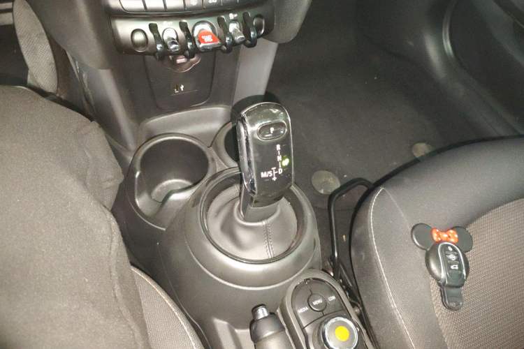 Used  MINI 2022 1.5T ONE
